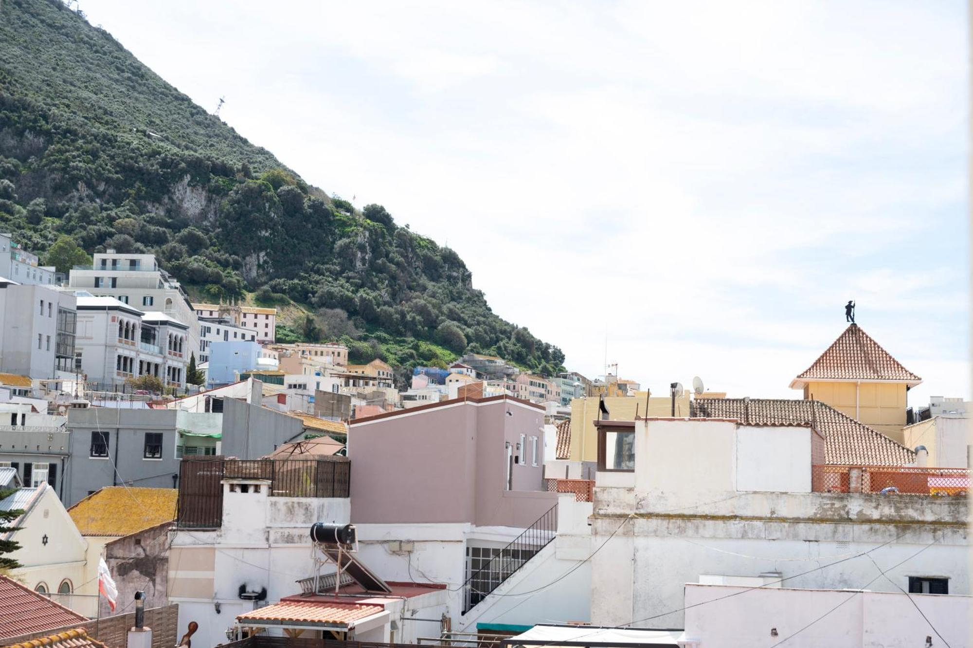 Central Penthouse Double Room Ensuite - Grand Central House Gibraltar Exteriör bild