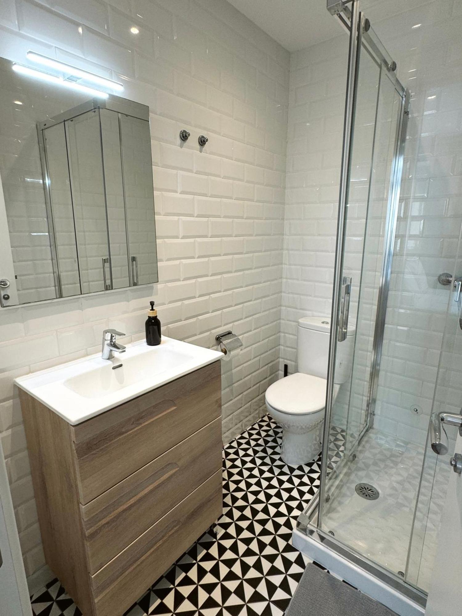 Central Penthouse Double Room Ensuite - Grand Central House Gibraltar Exteriör bild